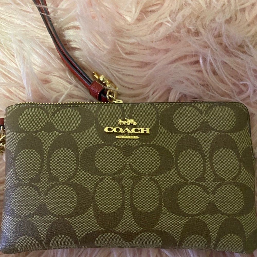 Coach clutch purse